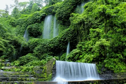 Kelambu waterfall
